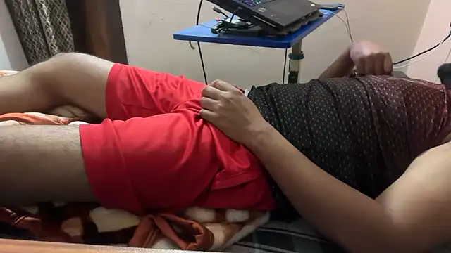 Snapshot of sexyboy09 chatting on 10/22/25, 06:24 sexyboy09 online show from 10/22/25, 06:24