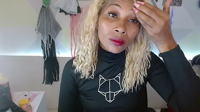 NatashaDormat online show from 10/28/25, 02:09