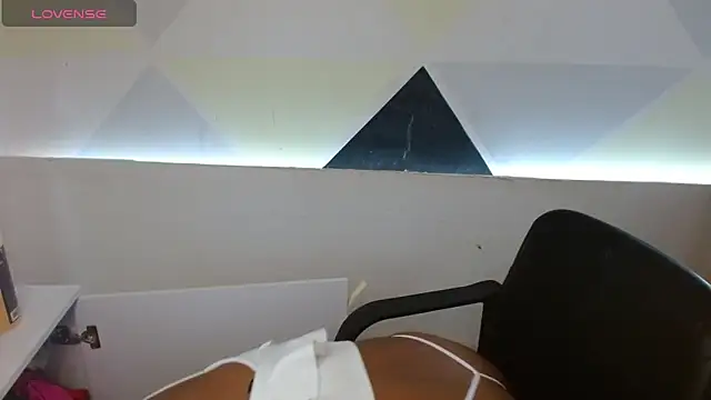 NatashaDormat online show from 11/20/25, 01:00