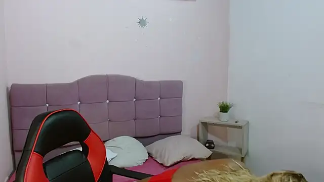 NatashaDormat online show from 12/15/25, 02:49