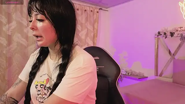 hina tay online show from 03/24/26, 03:33