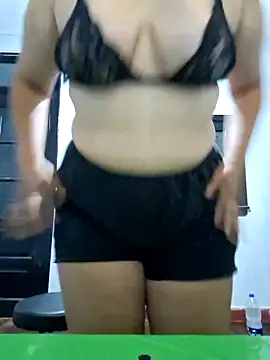 Snapshot of alexxaa96 chatting on 12/19/24, 02:45 alexxaa96 online show from 12/19/24, 02:45