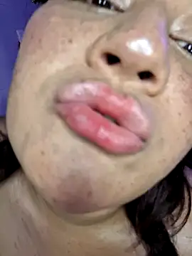 Snapshot of alexxaa96 chatting on 12/30/24, 02:42 alexxaa96 online show from 12/30/24, 02:42