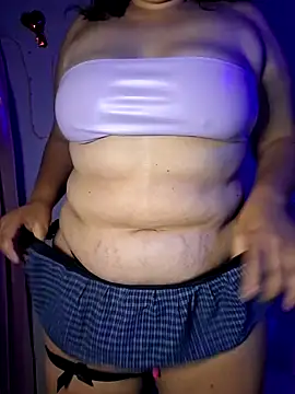 Snapshot of alexxaa96 chatting on 02/05/25, 02:29 alexxaa96 online show from 02/05/25, 02:29