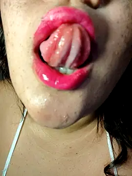 Snapshot of alexxaa96 chatting on 03/09/25, 03:11 alexxaa96 online show from 03/09/25, 03:11