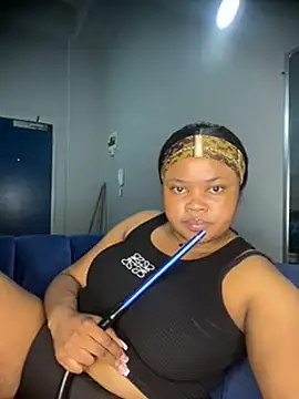 Curveysinaa online show from 03/22/25, 05:52