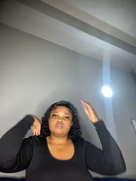 Curveysinaa online show from 09/28/25, 07:08