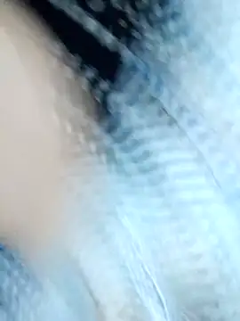 Snapshot of she2 chatting on 04/10/26, 11:20 she2 online show from 04/10/26, 11:20