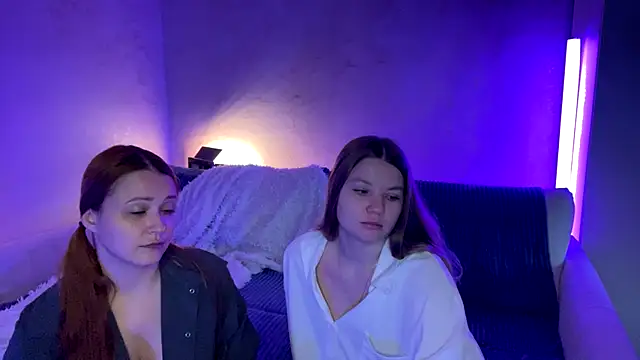 Snapshot of __2sya__ chatting on 11/14/25, 01:10 2sya online show from 11/14/25, 01:10