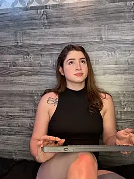 kamel-ayesha online show from 03/10/25, 03:52