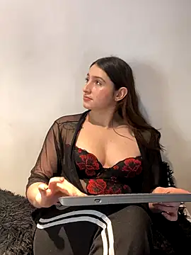 kamel-ayesha online show from 10/21/25, 05:35