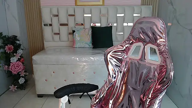 Snapshot of merloth_sub chatting on 02/08/25, 03:08 merloth sub online show from 02/08/25, 03:08