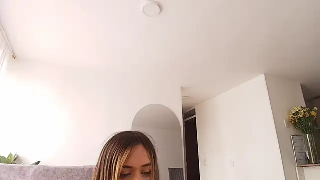 Snapshot of vianca_cruzz chatting on 03/07/25, 02:45 vianca cruzz online show from 03/07/25, 02:45