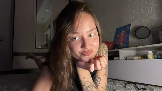 milkyWeyy online show from 10/10/25, 06:18