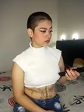 Bitsy Messy online show from 01/13/25, 10:56