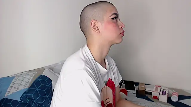 Bitsy Messy online show from 02/05/25, 08:32