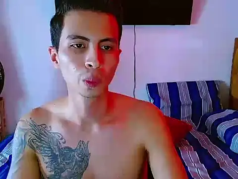 Snapshot of Velk_hot chatting on 05/25/26, 07:42 Velk hot online show from 05/25/26, 07:42