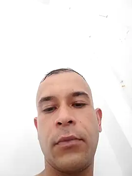Snapshot of Sebastian2353 chatting on 05/31/26, 03:52 Sebastian2353 online show from 05/31/26, 03:52