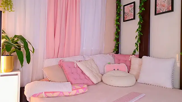 Snapshot of Zafiiro_Blue chatting on 03/19/26, 10:25 Zafiiro Blue online show from 03/19/26, 10:25