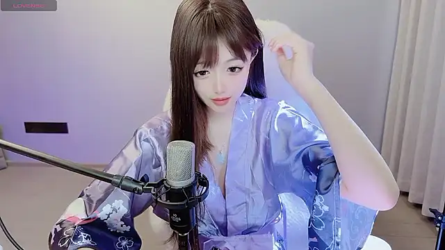 eveminii online show from 12/03/24, 05:53