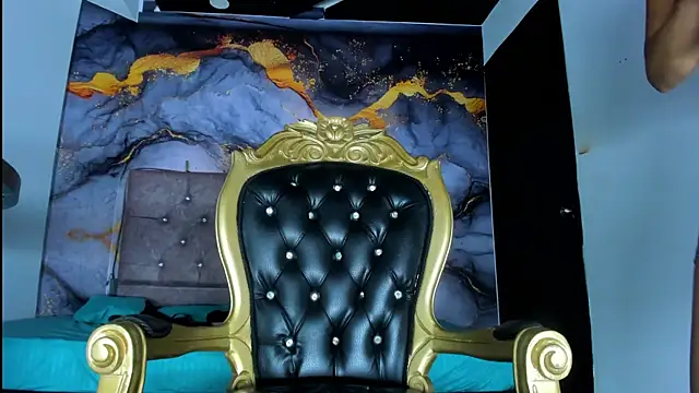 LuciaMoretti  online show from 10/03/25, 12:35