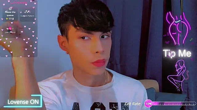 femboykeene online show from 01/15/25, 05:40