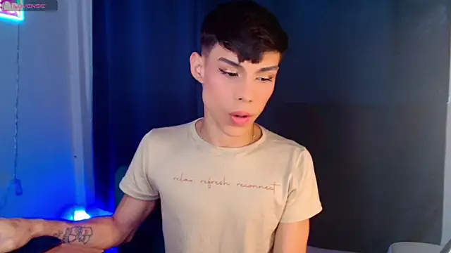 Snapshot of femboykeene chatting on 04/22/26, 10:44 femboykeene online show from 04/22/26, 10:44