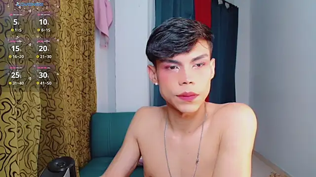 Snapshot of femboykeene chatting on 07/25/26, 02:20 femboykeene online show from 07/25/26, 02:20