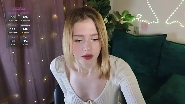 Snapshot of jenny_bunny_ chatting on 01/10/26, 01:29 jenny bunny online show from 01/10/26, 01:29