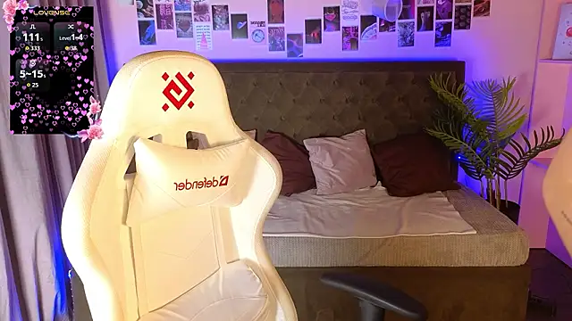 Snapshot of jenny_bunny_ chatting on 03/02/26, 01:30 jenny bunny online show from 03/02/26, 01:30