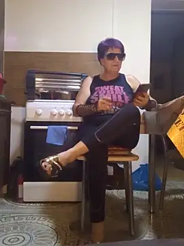 Ely Elenita online show from 11/04/25, 11:48