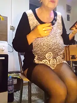 Ely Elenita online show from 11/10/25, 10:25