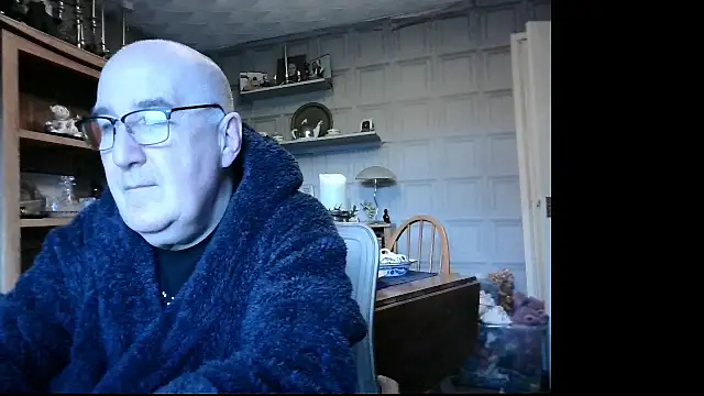 Snapshot of Adamdaddybear chatting on 01/07/25, 08:34 Adamdaddybear online show from 01/07/25, 08:34