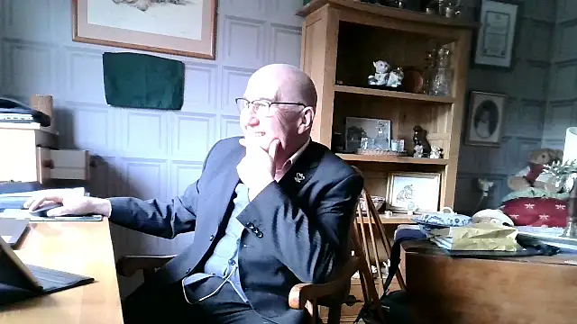 Snapshot of Adamdaddybear chatting on 01/24/25, 01:36 Adamdaddybear online show from 01/24/25, 01:36