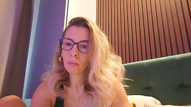 SukyGirl online show from 11/27/25, 11:12