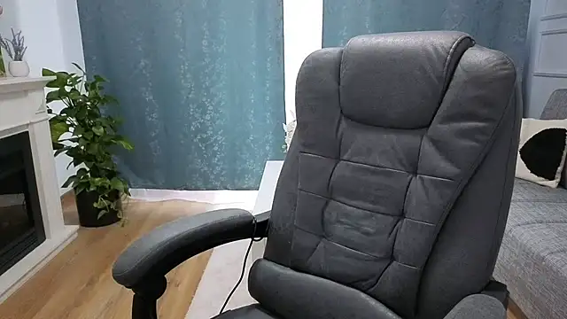 Snapshot of SukyGirl chatting on 03/12/26, 07:47 SukyGirl online show from 03/12/26, 07:47