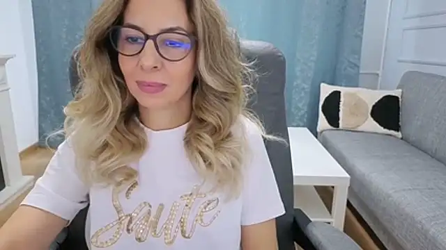 Snapshot of SukyGirl chatting on 03/20/26, 08:30 SukyGirl online show from 03/20/26, 08:30