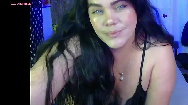 Snapshot of blue_angel33 chatting on 03/10/26, 03:00 blue angel33 online show from 03/10/26, 03:00