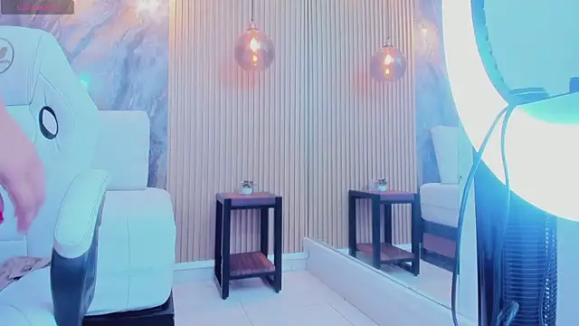 ella harper online show from 09/30/25, 02:38