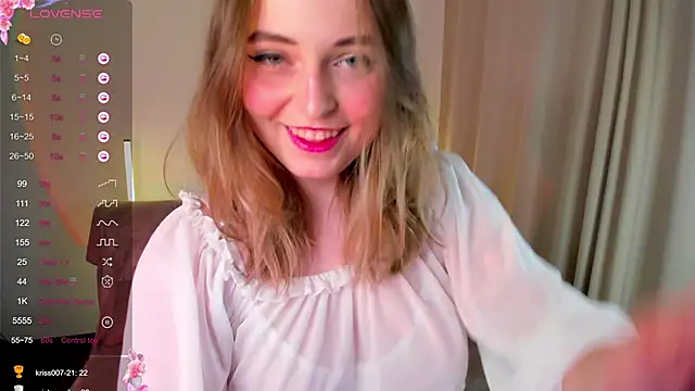 Snapshot of alysia_storm chatting on 12/20/25, 06:48 alysia storm online show from 12/20/25, 06:48