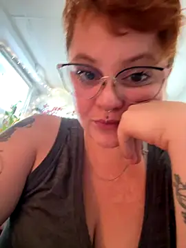 Sweetleeahxx online show from 09/24/25, 12:41