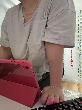 Sweetleeahxx online show from 02/28/26, 01:23