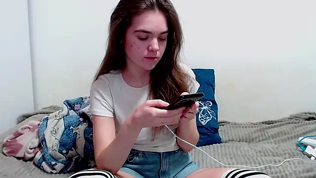 SallyMkn online show from 02/05/25, 12:17