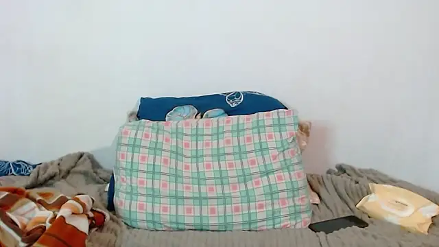 SallyMkn online show from 10/18/25, 01:23