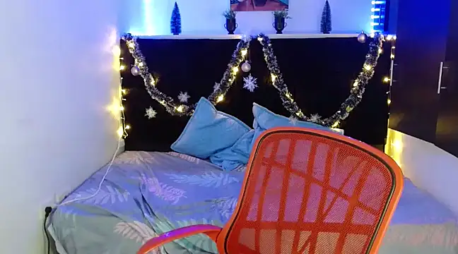 Snapshot of Miapeyton chatting on 12/10/24, 08:27 Miapeyton online show from 12/10/24, 08:27