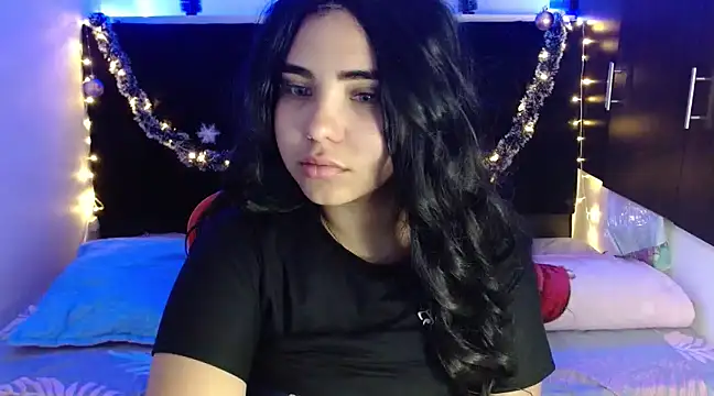 Snapshot of Miapeyton chatting on 12/14/24, 06:41 Miapeyton online show from 12/14/24, 06:41