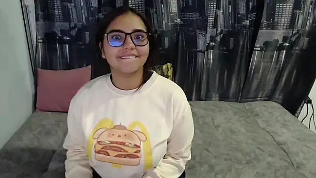 Snapshot of Miapeyton chatting on 02/13/25, 10:33 Miapeyton online show from 02/13/25, 10:33