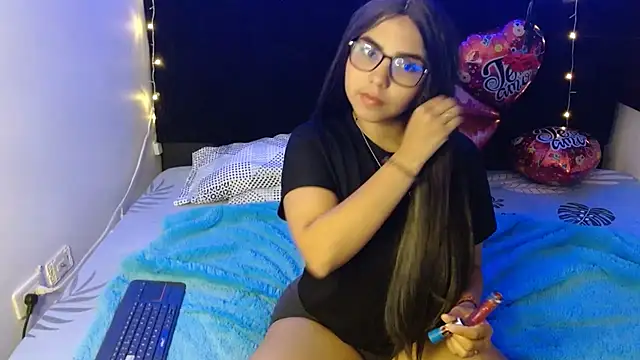 Snapshot of Miapeyton chatting on 02/19/25, 01:28 Miapeyton online show from 02/19/25, 01:28