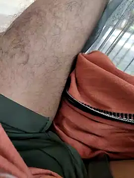 Snapshot of Shibuvyyyy chatting on 10/13/25, 05:18 Shibuvyyyy online show from 10/13/25, 05:18