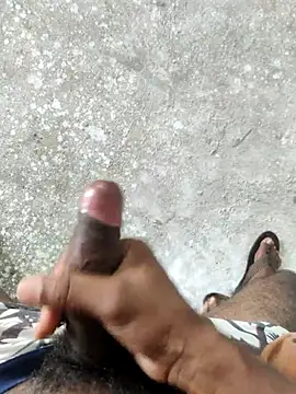 Snapshot of Shibuvyyyy chatting on 10/23/25, 04:56 Shibuvyyyy online show from 10/23/25, 04:56